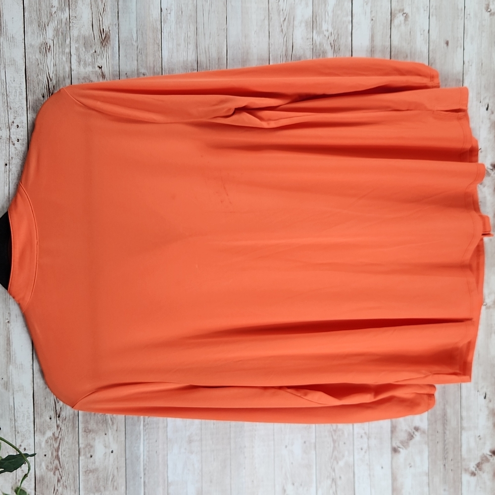 Anne klein, Women's orange top. Gold hardware on the opening of the collar. - Picture 6 of 10